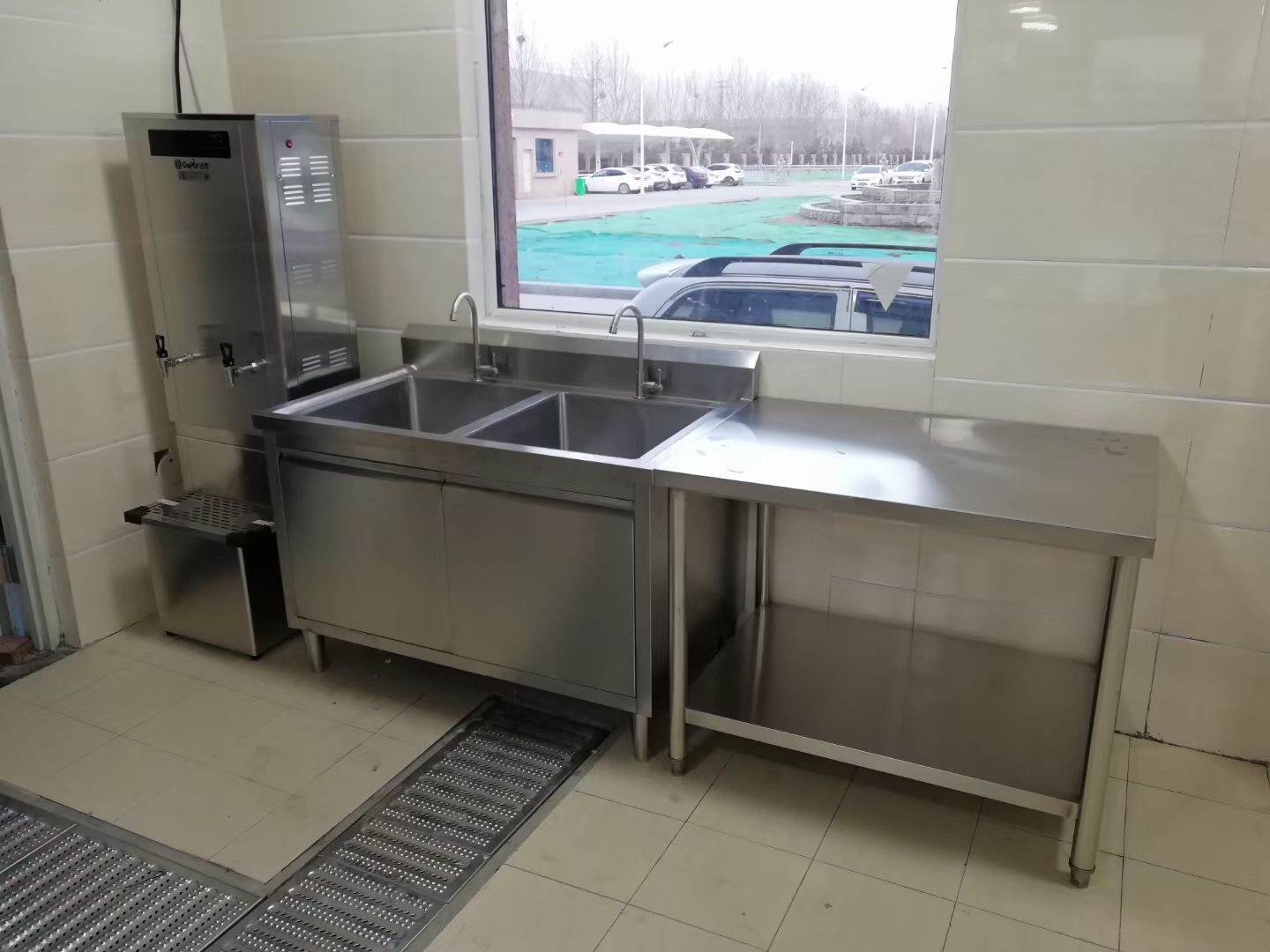 马鞍山市学校食堂厨房设备中央厨房设备 - 方案